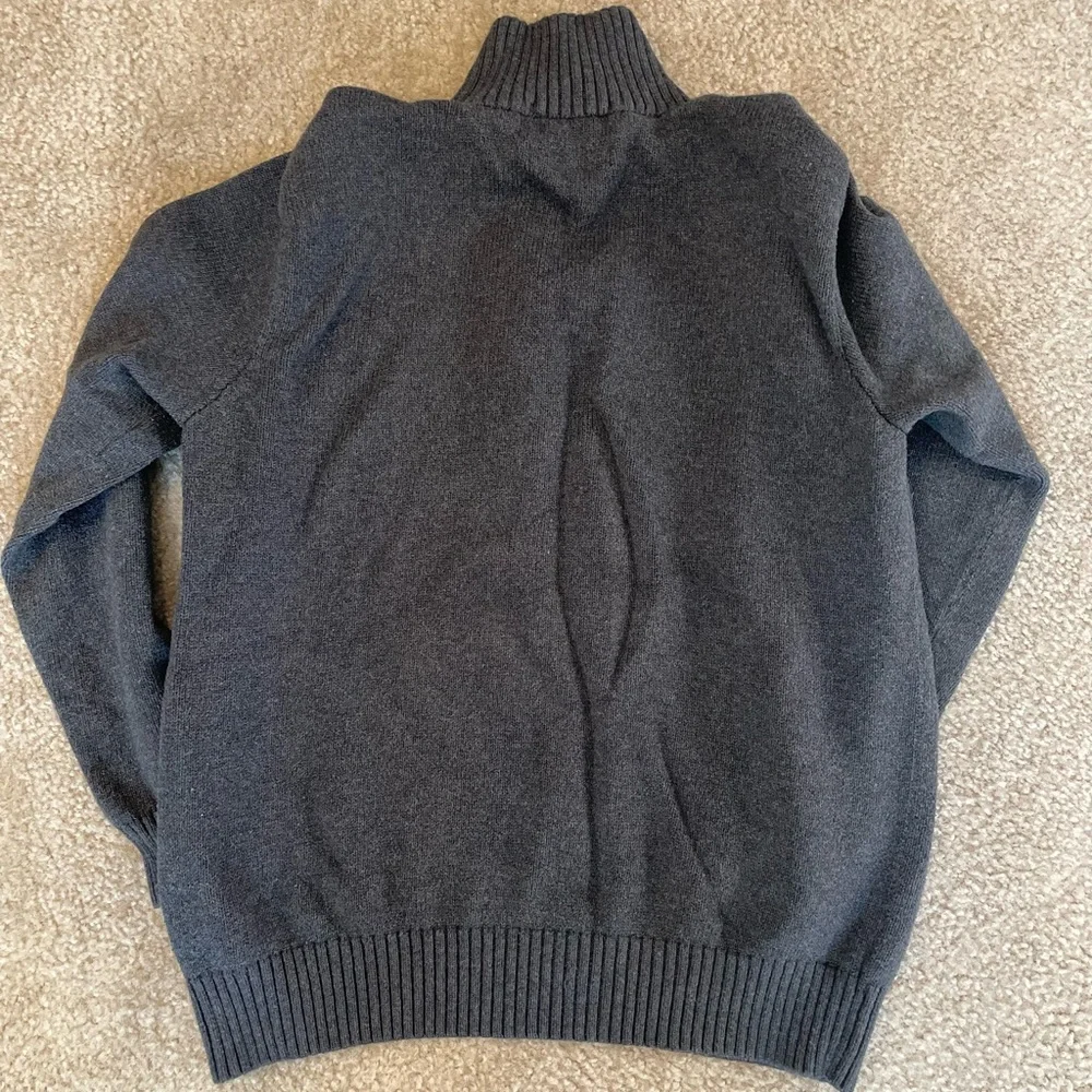 Polo sweater